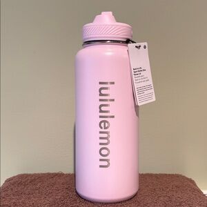 Lululemon Back to Life Sport Bottle 32oz Flip Straw Lid in Pink Glow NWT